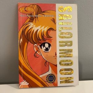 Sailor Moon Scout Guide - Meet Sailor Moon: Crystal